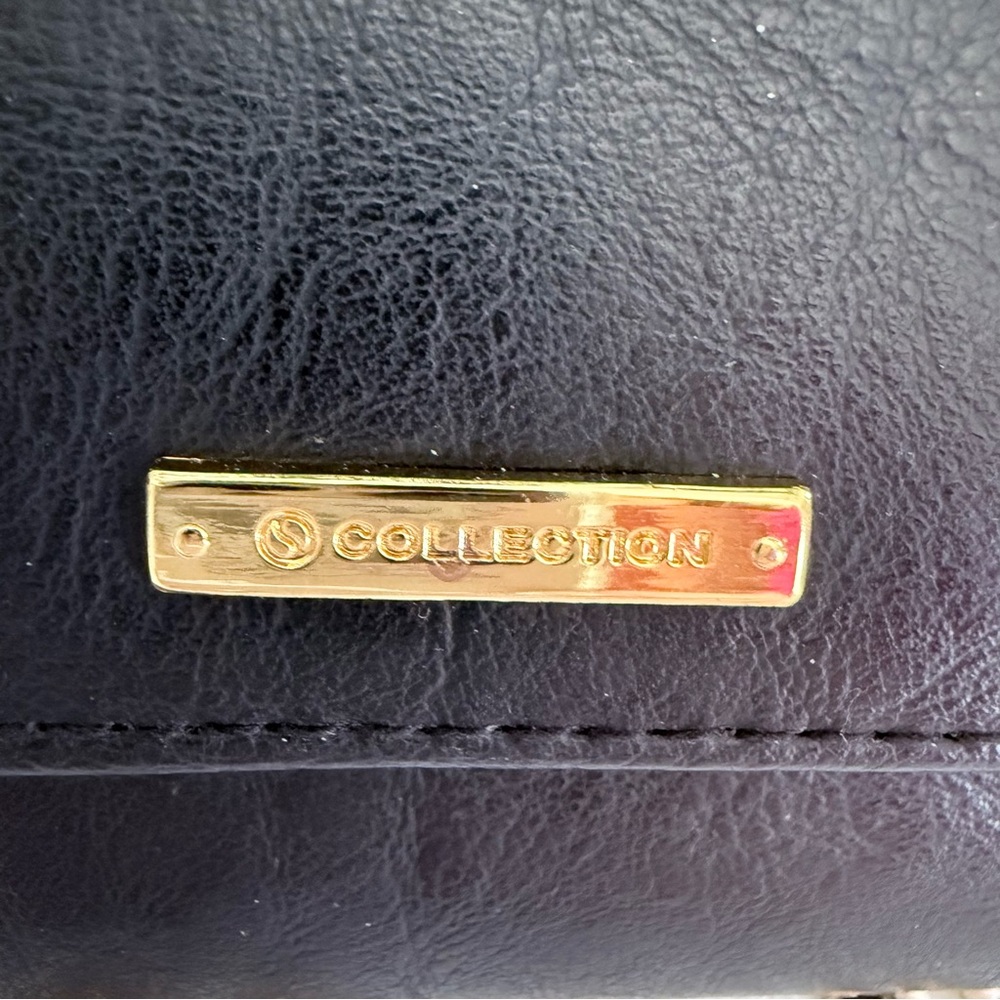 St. John Collection black leather trifold wallet NWOT - Picture 5 of 6
